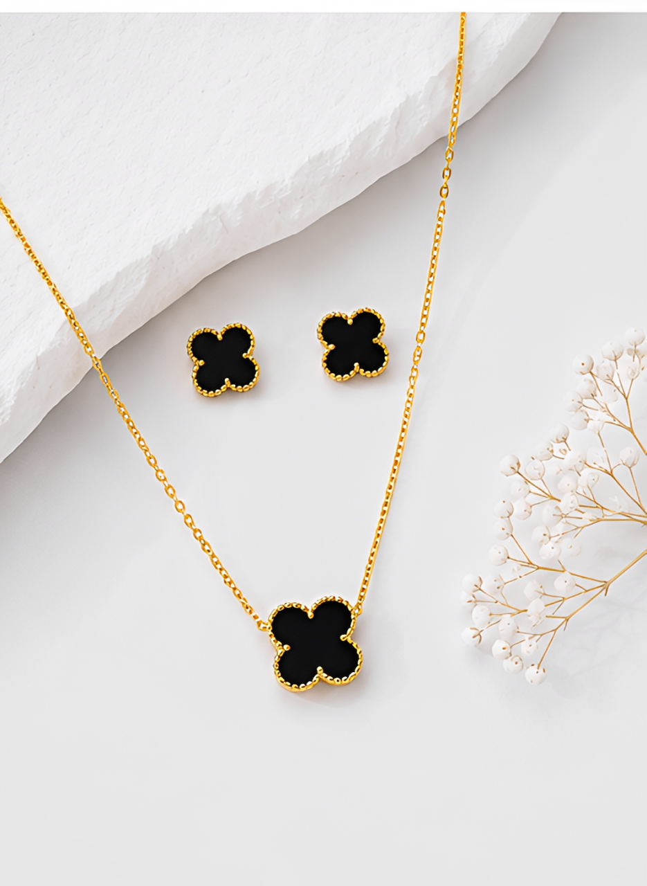 Onyx Clover Set