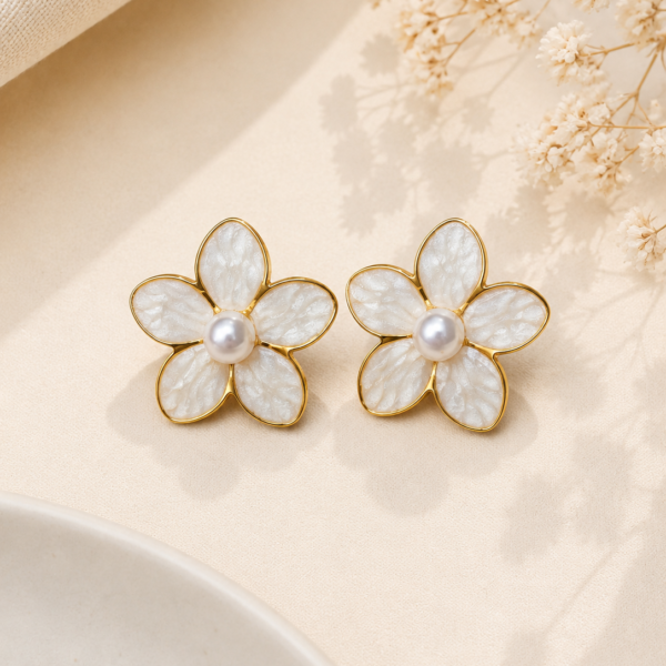 Pearl Flower Stud